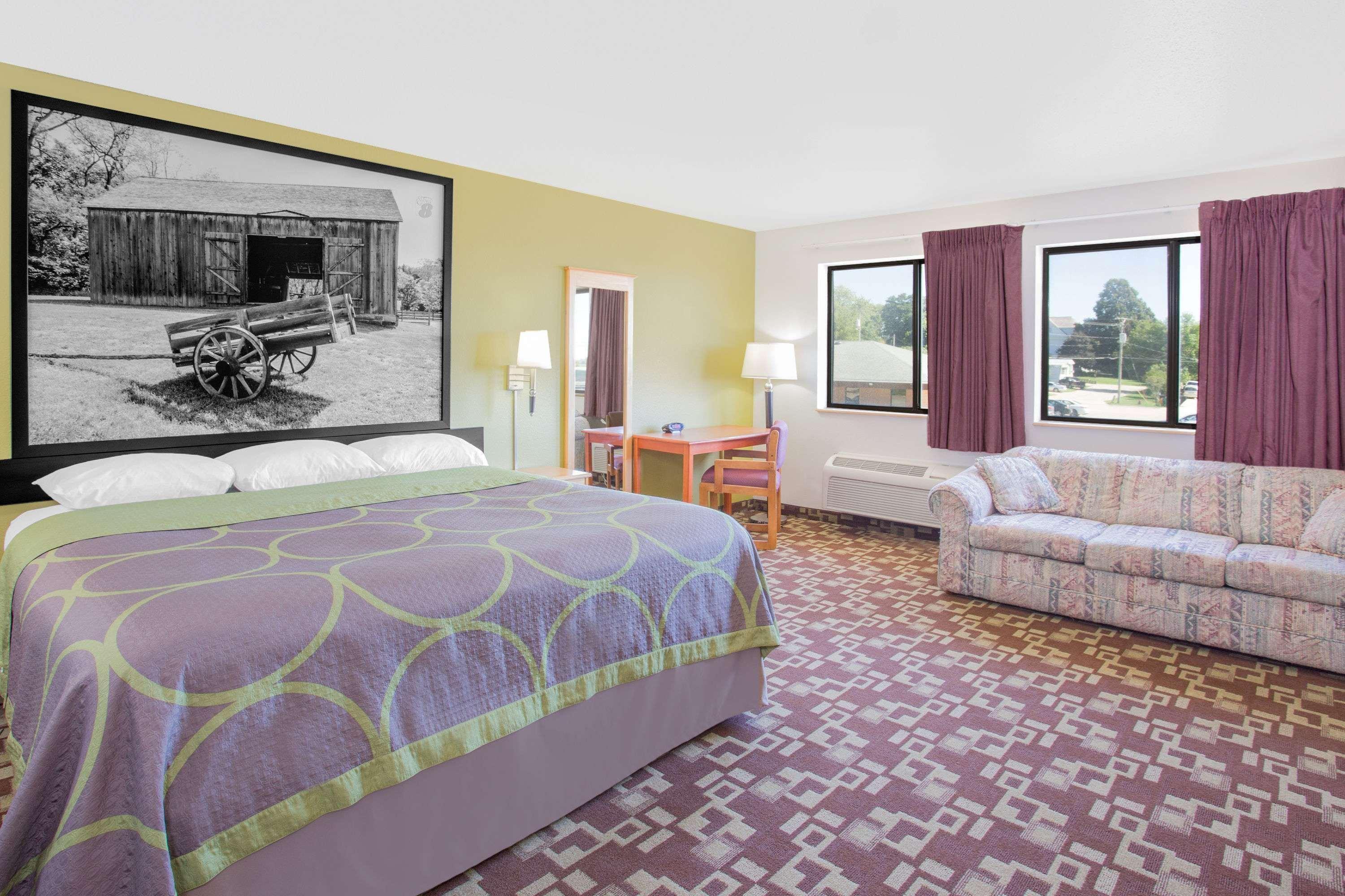 Super 8 By Wyndham Independence Ia Hotel Exterior photo